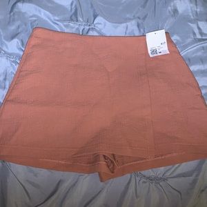 Womens size medium, forever 21 skirt/short, color: camel